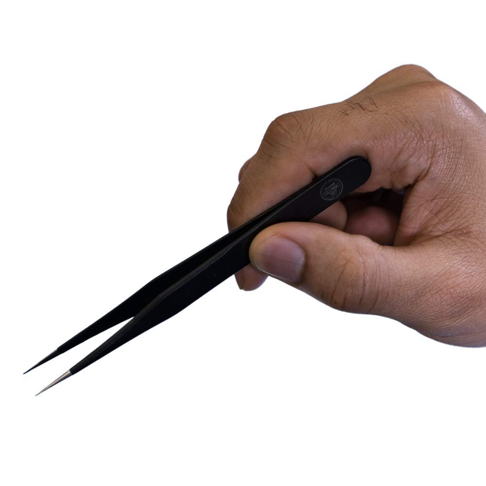 Golden Grooming Co. Essential Men's Skincare Routine Set - Complete Face Care System | Face Wash, Deep Exfoliating Scrub, Moisturizer | Tweezers & 2 Lip Balm Sticks Included | 30 Day Supply