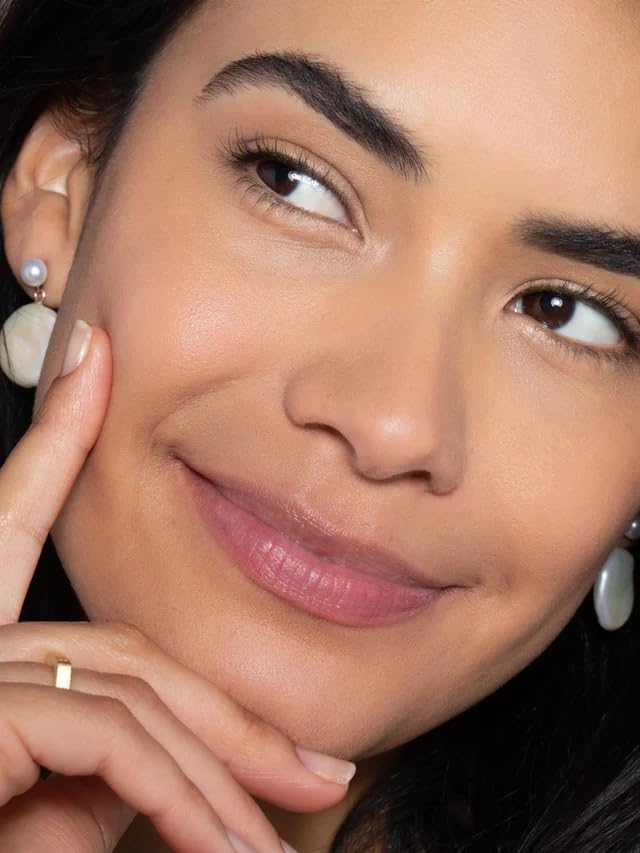 ILIA - True Skin Serum Concealer | Non-Comedogenic, Cruelty-Free, Vegan, Safe For Sensitive Skin, Reduces Appearance of Dark Circles + Blemishes (Nutmeg SC4, 0.16 oz | 5 ml)