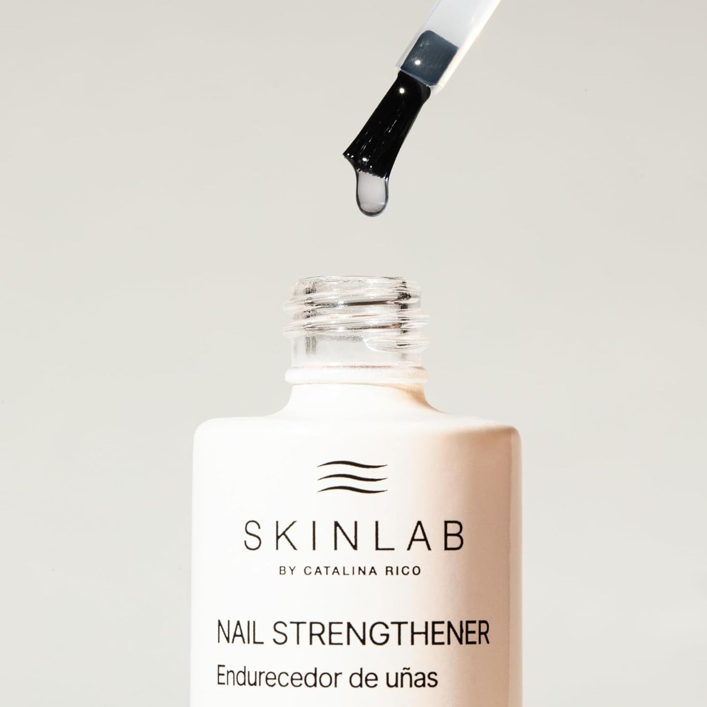 Skinlab’s Premium Nail Strengthening Serum – Boosts Nail Growth & Resilience – Stronger, Healthier, Longer Nails – 3 Month Supply – Dermatologist Tested – Hypoallergenic – Cruelty-Free & Paraben-Free