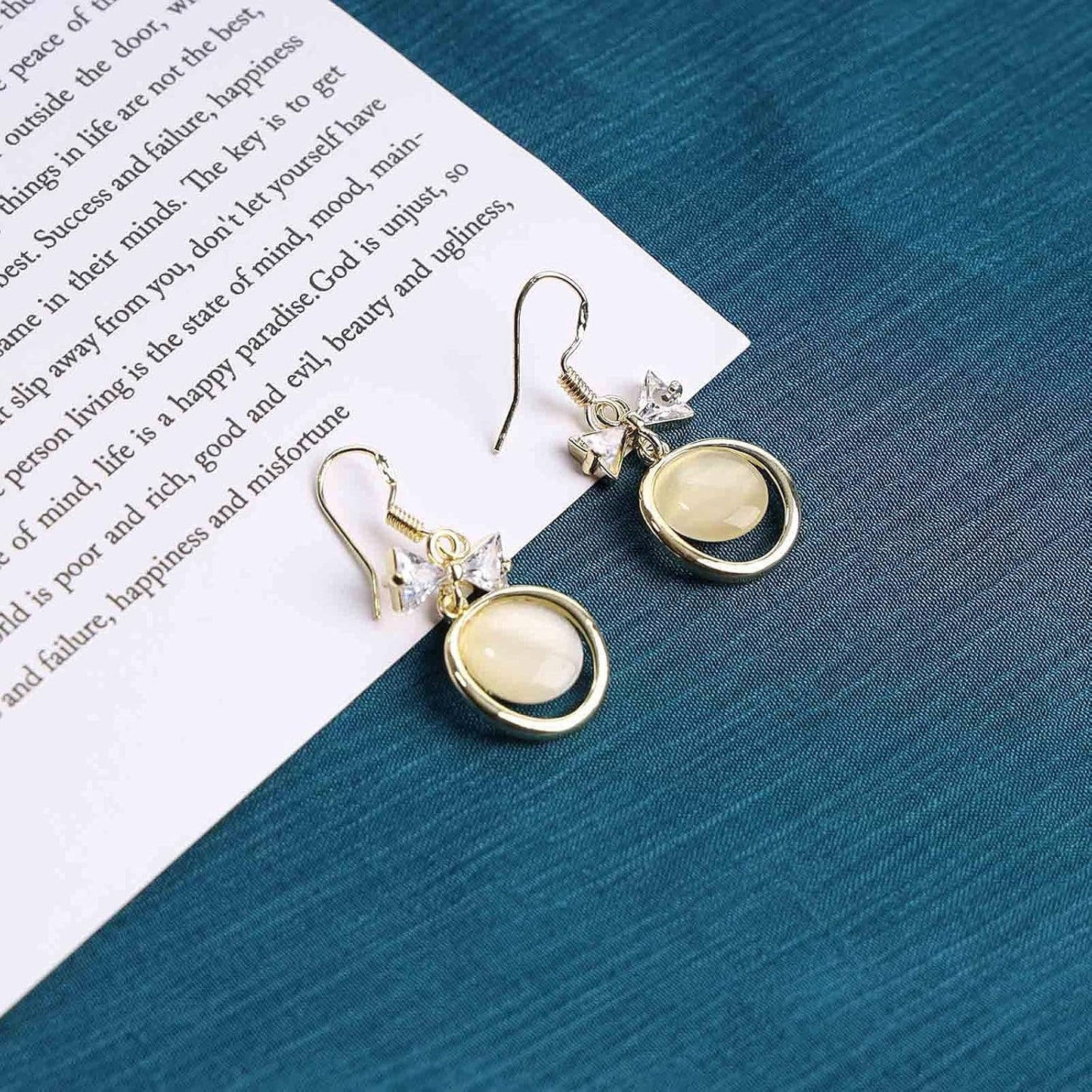 Vintage Circle Drop Earring Gold Cat Eye Stone Earrings Dangle Chalcedony Earrings with Bowknot Earrings Jewelry for Women and Teen Girls
