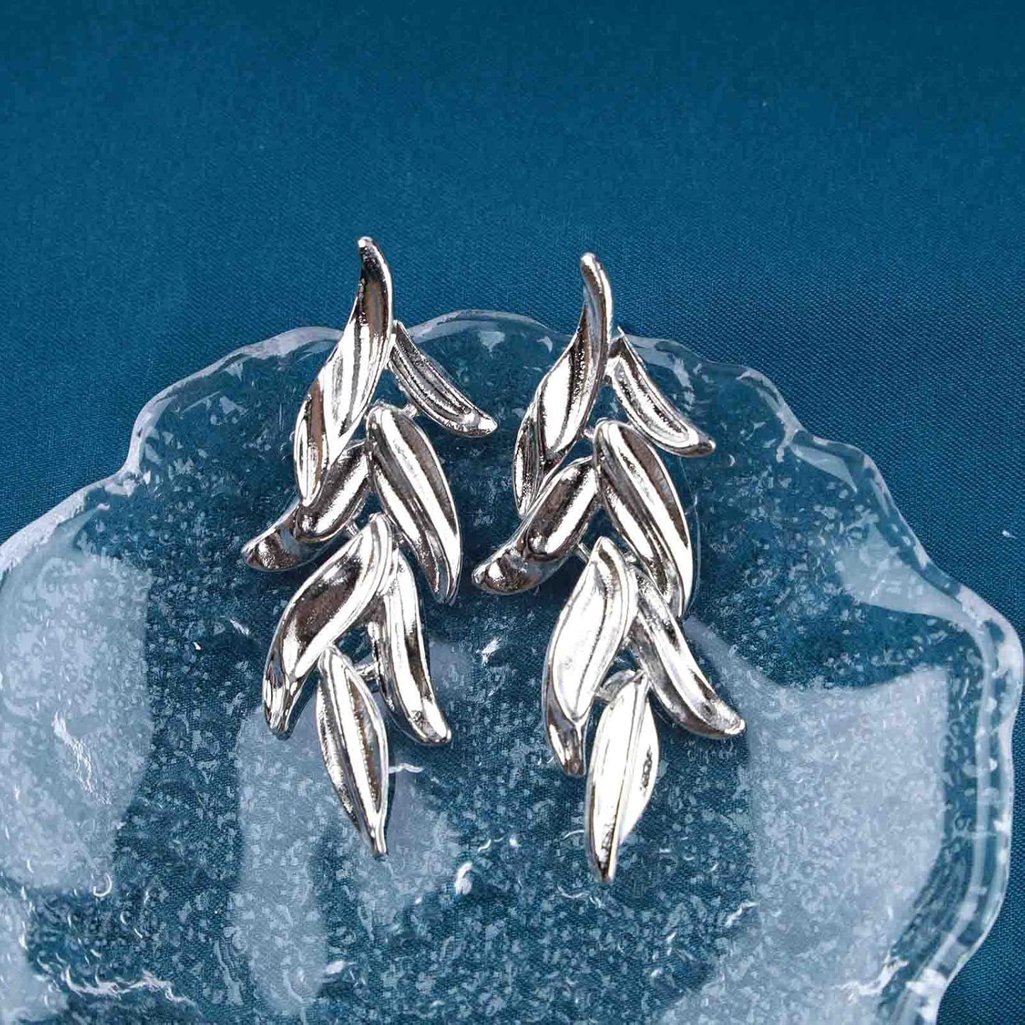 Statement Leaf Dangle Drop Earrings Vintage Silver Leaf Cluster Drop Earrings Punk Large Leaf Dangle Earrings Bridal Earring Wedding Prom Earring Jewelry for Women and Girls