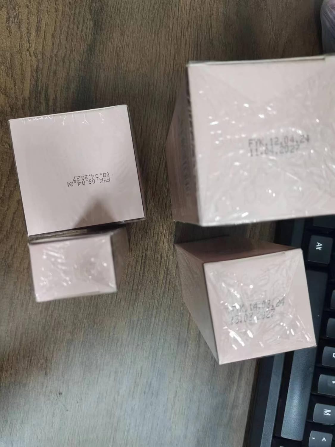 Retinol Skin Care Set, 4Pcs Anti Aging Skin Care Sets for Women, Include Retinol Face Cream Eye Cream Serum and Glycolic Acid 7%, Reduce Wrinkles, Promote Collagen Production Restore Skin Elasticity