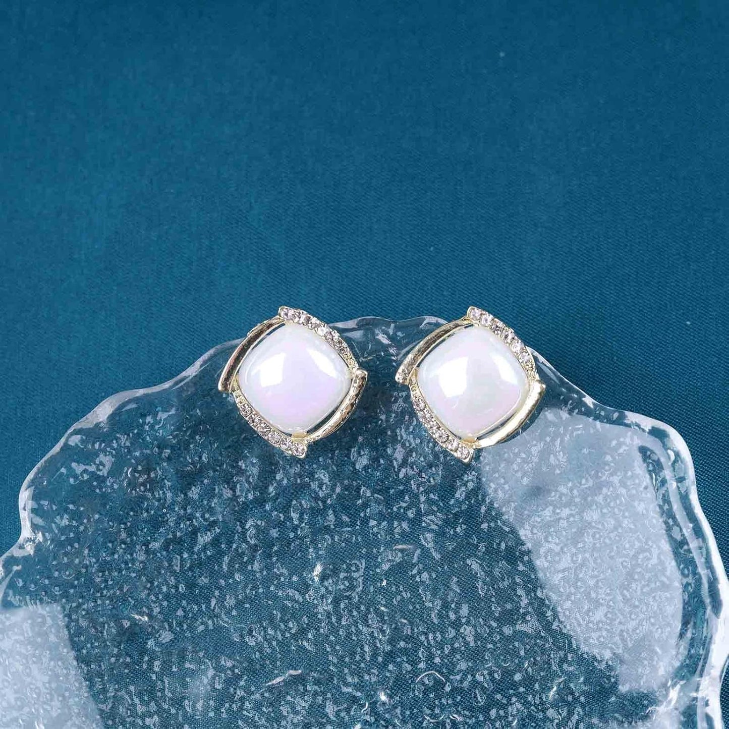 Vintage Crystal Square Earrings Moonstone Square Stud Earrings Gold Rhinestone Opal Stone Earrings Geometry Moonstone Earrings Jewelry for Women
