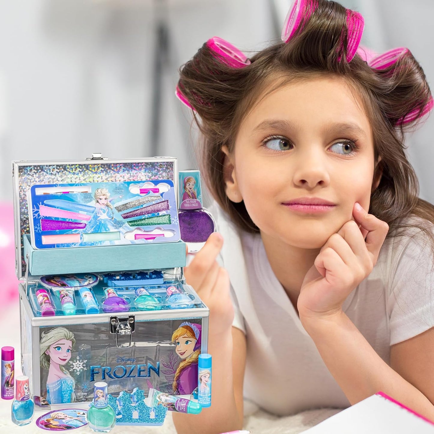 Disney Frozen Train Case Girls Beauty Set, Kids Makeup Kit for Girls, Real Washable Toy Makeup Set, Frozen Gift, Play Makeup, Pretend Play, Party Favor, Birthday, Toys Ages 3 4 5 6 7 8 9 10 11 12