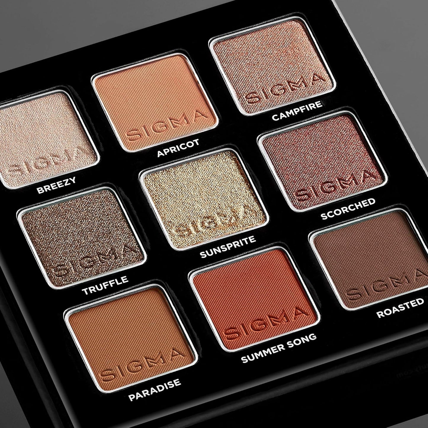 Sigma Beauty On-the-Go Eyeshadow Palette - Fiery - 9 Bold Eyeshadow Shades in Matte, Shimmer and Metalic Finishes - Highly Pigmented Vegan Eye Makeup Palette - Clean Beauty Products